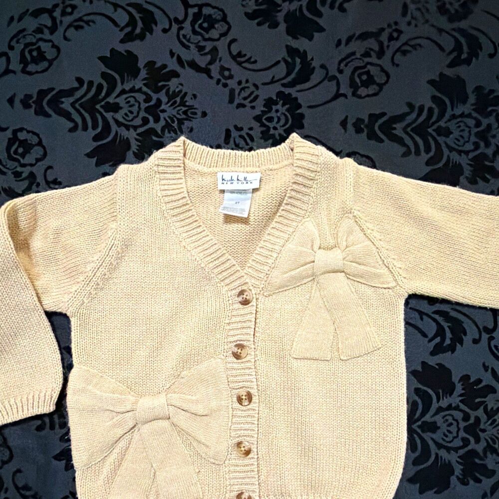 Nicole Miller New York Girls 2T Beige Knit Acrylic Button V-Neck Cardigan